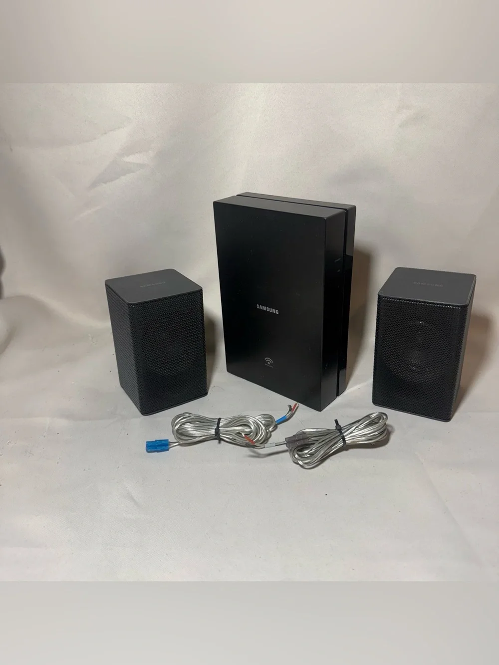 Samsung SWA-8500S Wireless Rear Speaker Kit